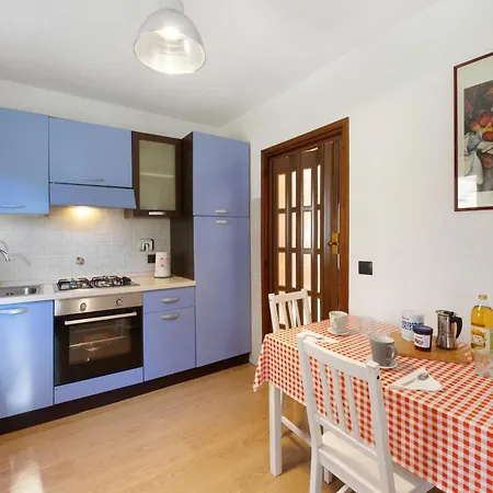 Apartment Casa Vacanze Roberto *